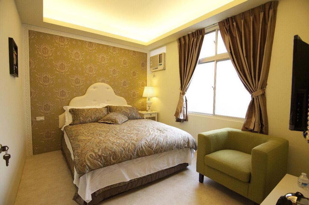 Chao Daily Rent Hotel Tainan Luaran gambar