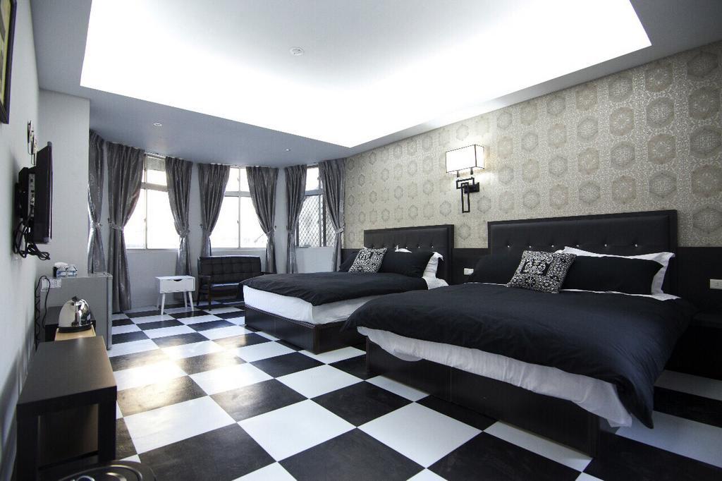 Chao Daily Rent Hotel Tainan Luaran gambar