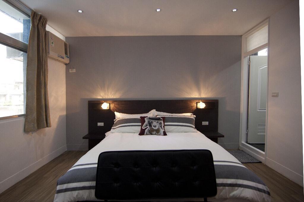Chao Daily Rent Hotel Tainan Luaran gambar